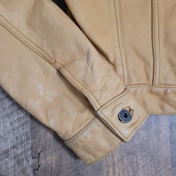 Spring 2026 Trend Vinatge GAP Tan Leather Jacket - Picture 13 of 16